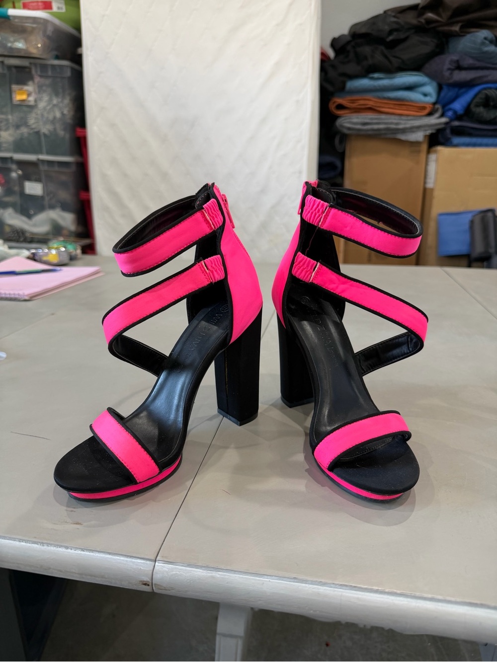 Wild Diva Lounge High Block Heel Strappy Sandals in Hot Pink 5.5M never worn.
